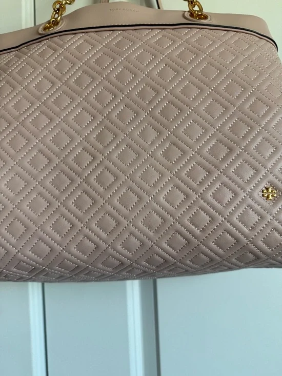 Tory Burch Blush Quilted Leather Chain-Handle Tote - Picture 8 of 8